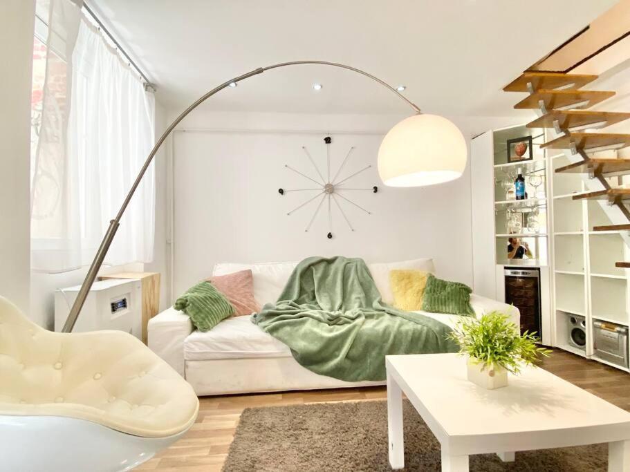 Stay Cool! Apartment With Sauna And Private Garden Budapest Luaran gambar